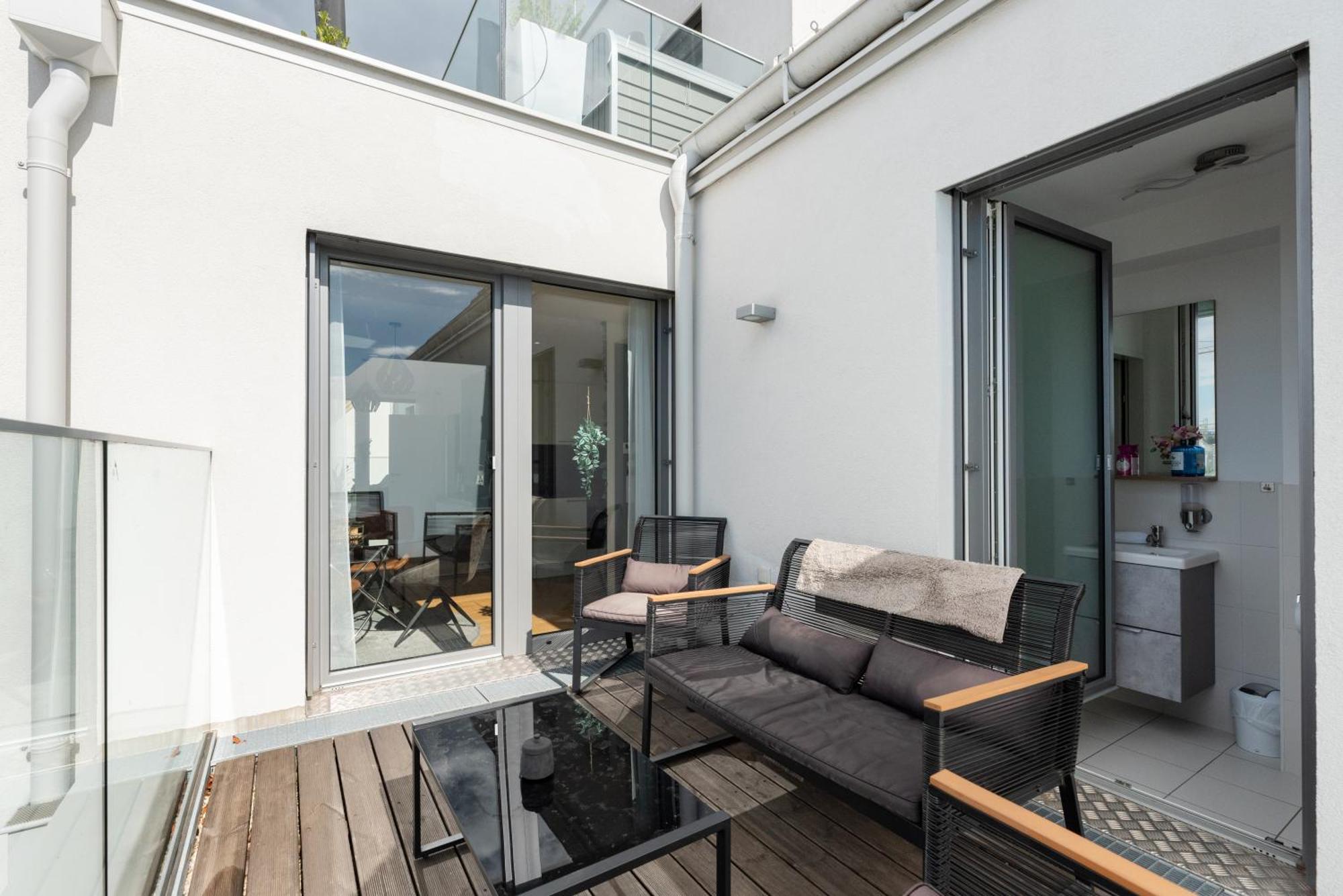 Apartment Mit Traumhafter Dachterrasse & Weitblick Vienna Esterno foto