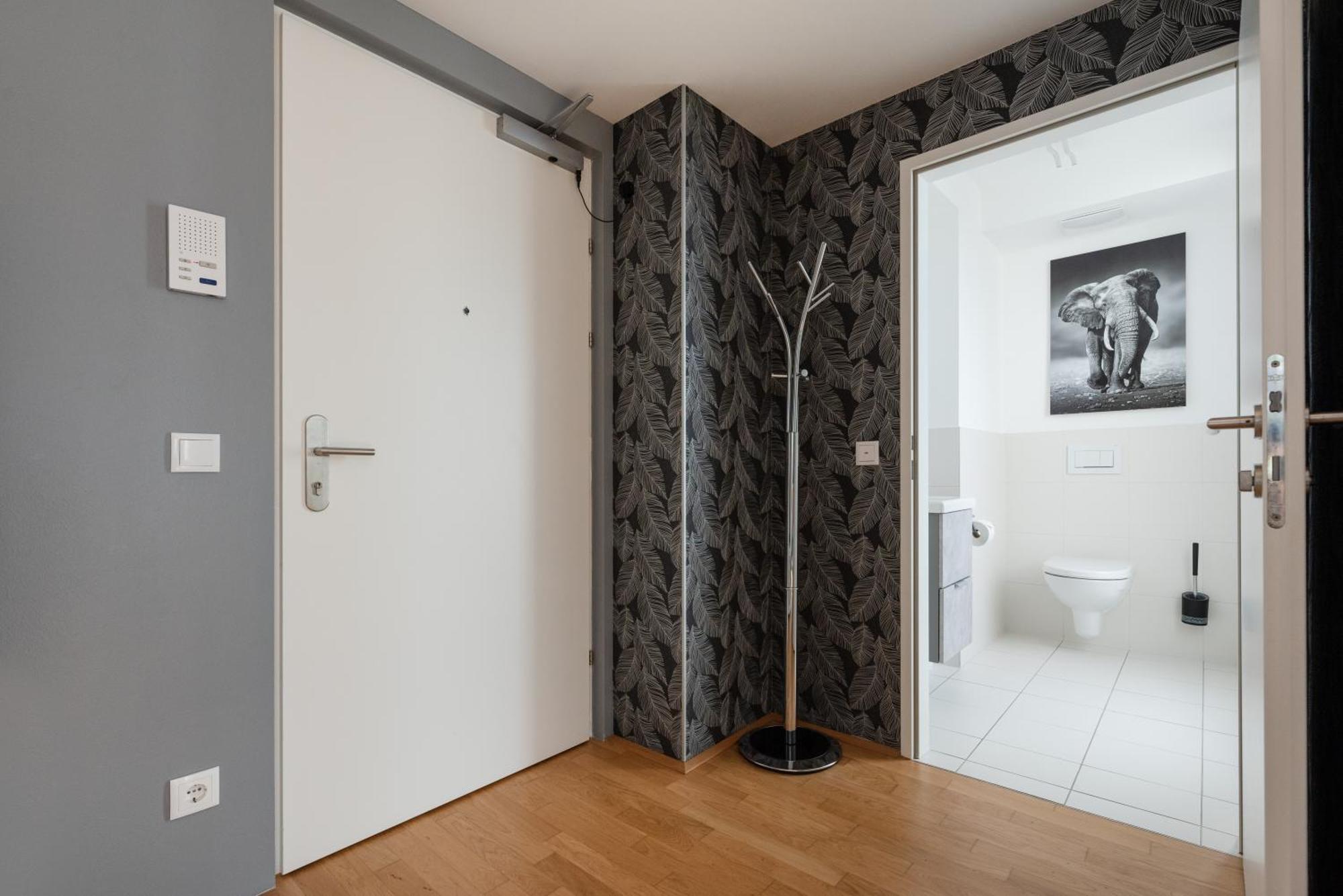 Apartment Mit Traumhafter Dachterrasse & Weitblick Vienna Esterno foto