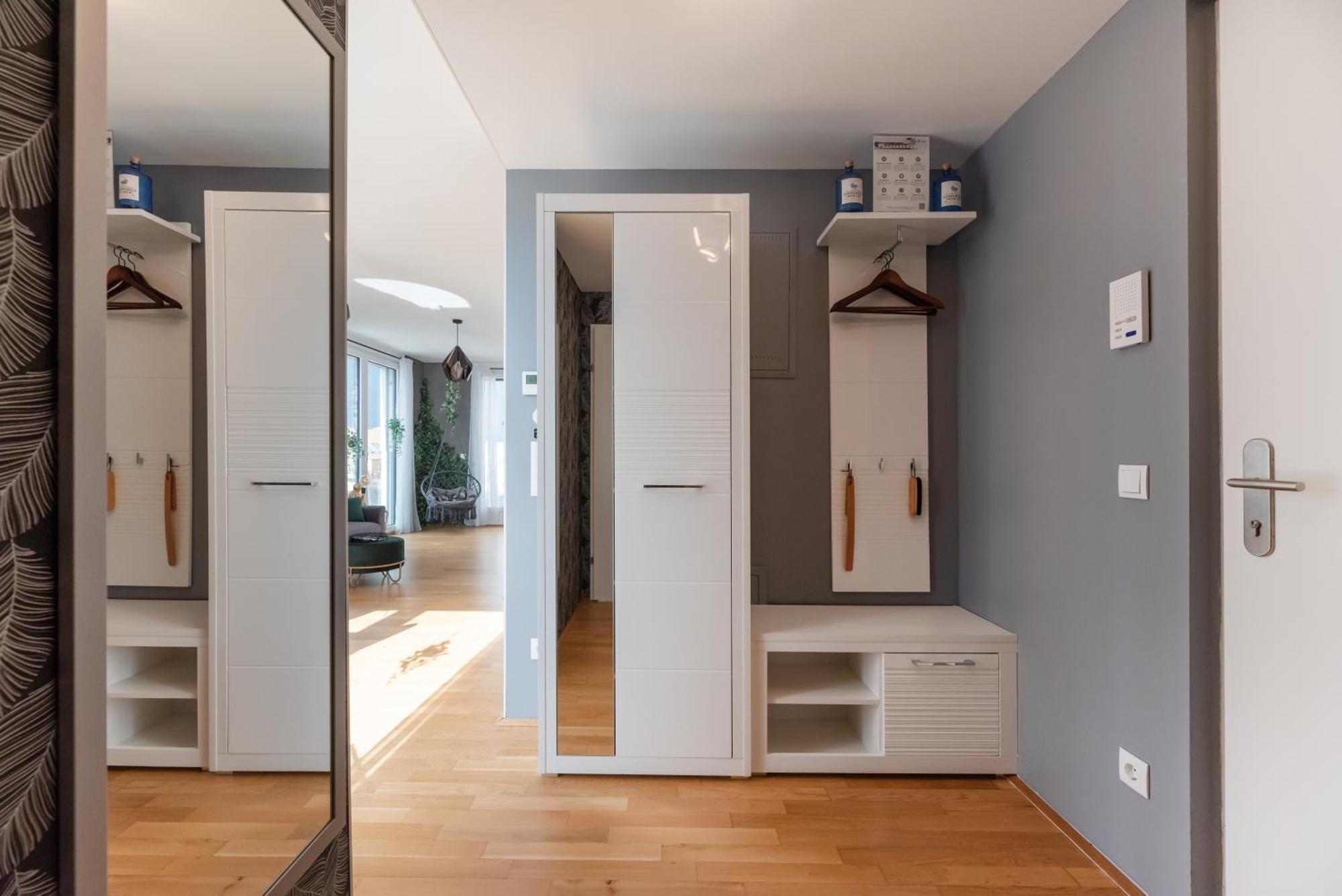 Apartment Mit Traumhafter Dachterrasse & Weitblick Vienna Esterno foto